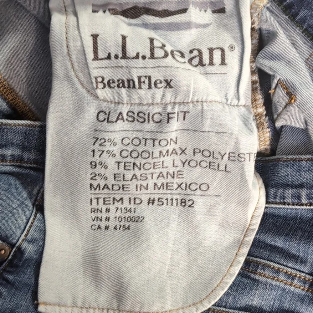 L.L. Bean BeanFlex Jeans Classic Fit Straight Leg Soft Stretch Size 38x32
